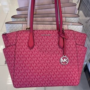 MICHAEL KORS Marilyn Medium Signature Logo Tote Bag
Dark Raspberry 
NWT
